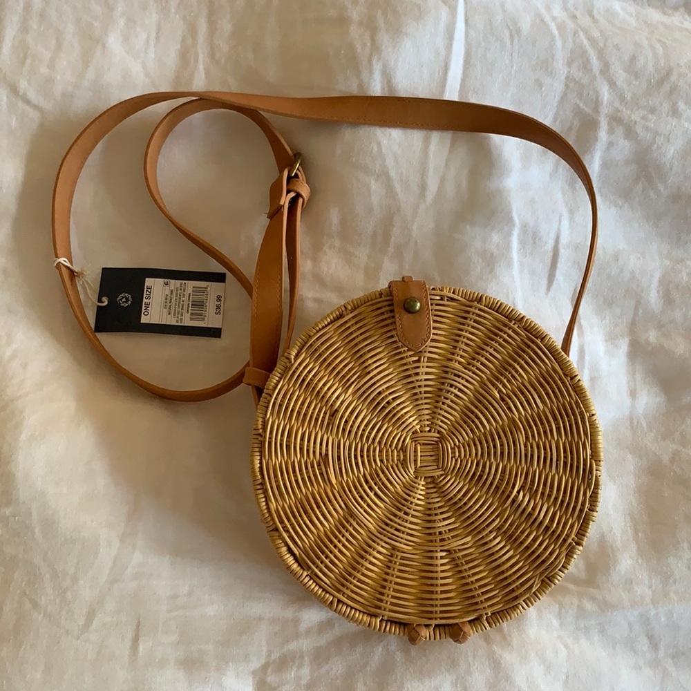NWT Crossbody Woven Straw Purse